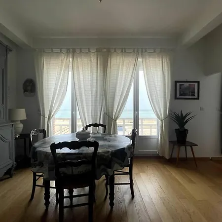 Vue Mer, 2 Et 2 Sdb.